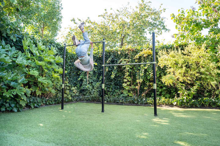 EXIT TOYS Höhenverstellbare Edelstahl Doppel-Reckstange Ivy